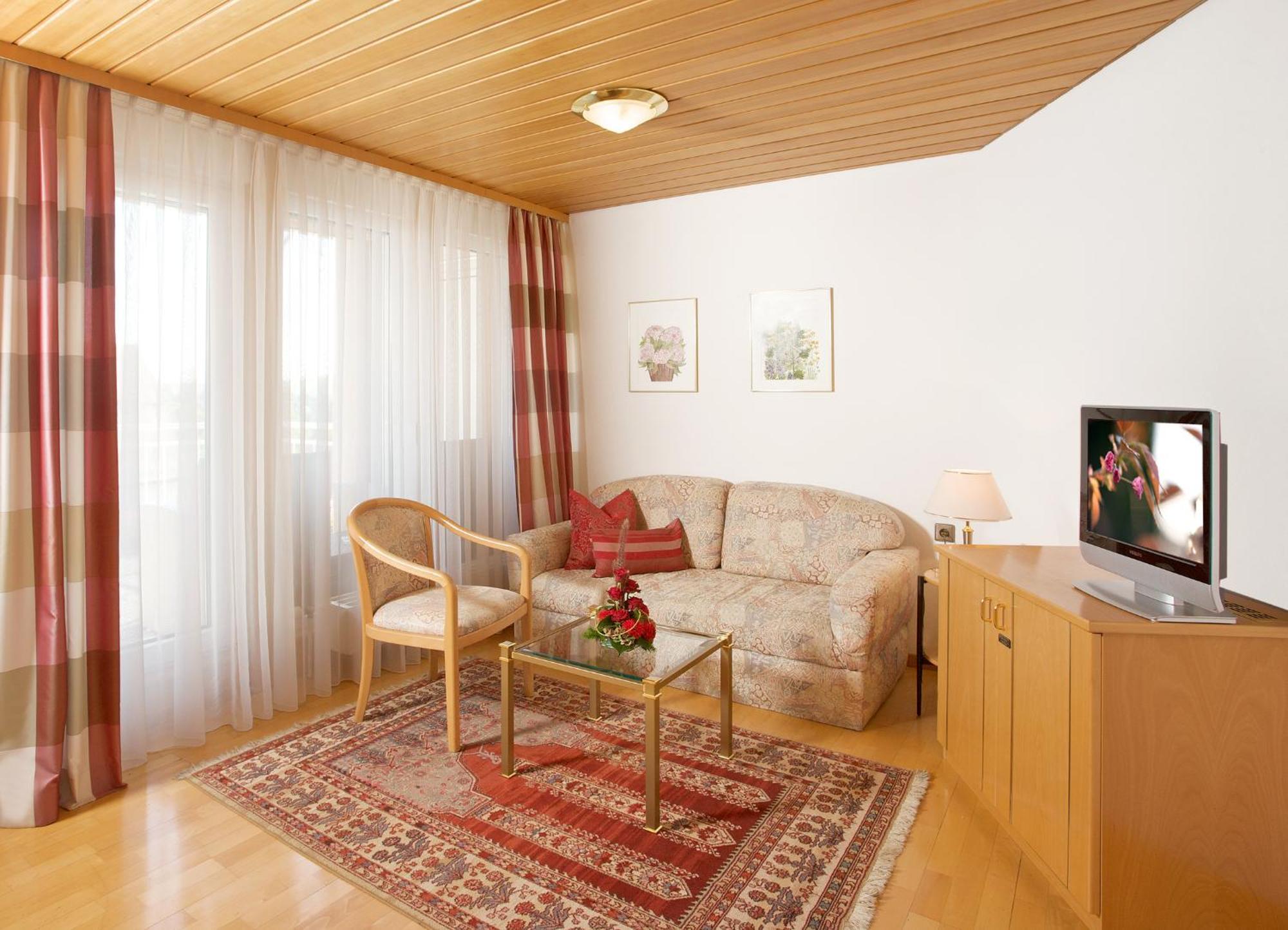 Hotel Rose Bretzfeld ภายนอก รูปภาพ