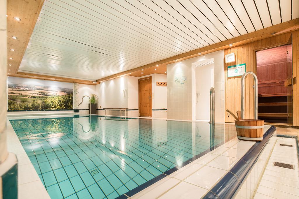 Hotel Rose Bretzfeld ภายนอก รูปภาพ